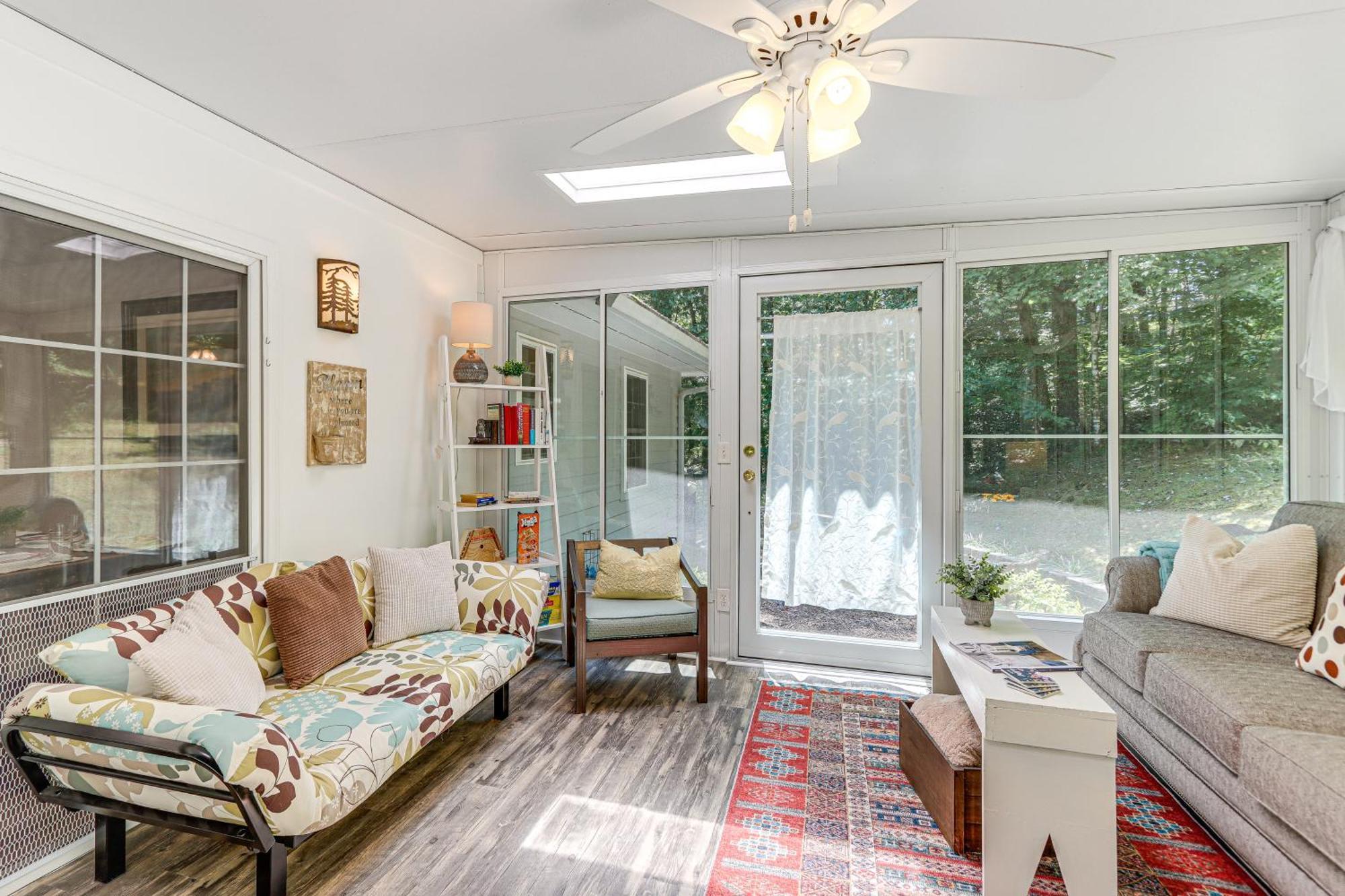 Pet-Friendly Home With Hot Tub In Blue Ridge! Kültér fotó
